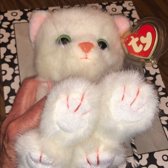 ty white cat